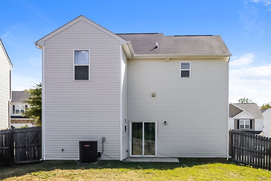 Building Photo - 6300 Paw Village Rd