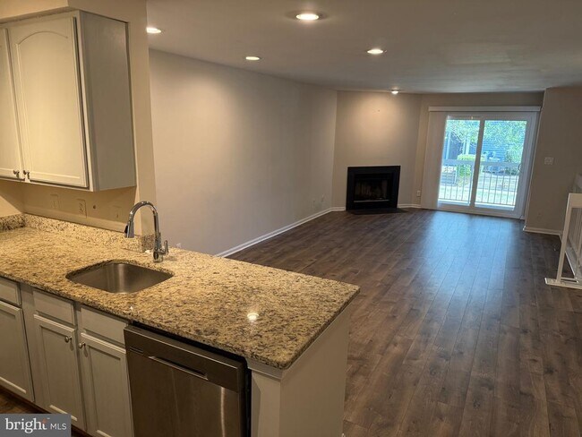 Building Photo - 13513 Orchard Dr