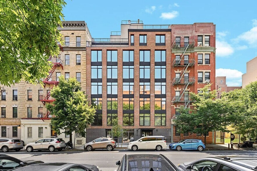 Building Photo - 336 E 112th St