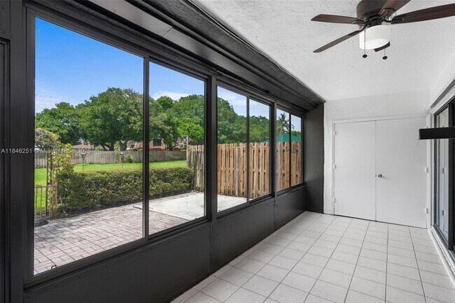 Building Photo - 1045 NW 53rd St