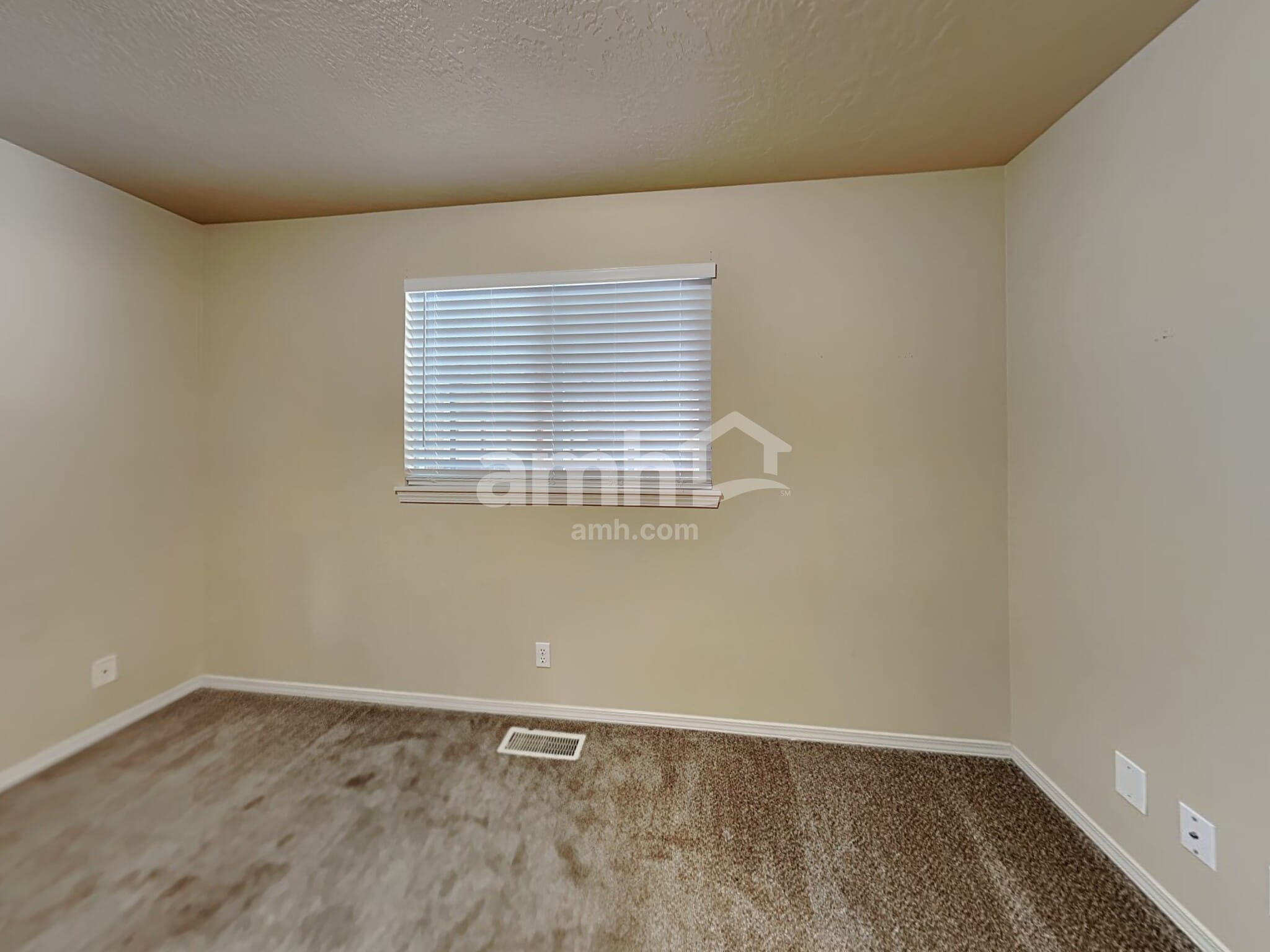 Building Photo - 37 Boardwalk Way