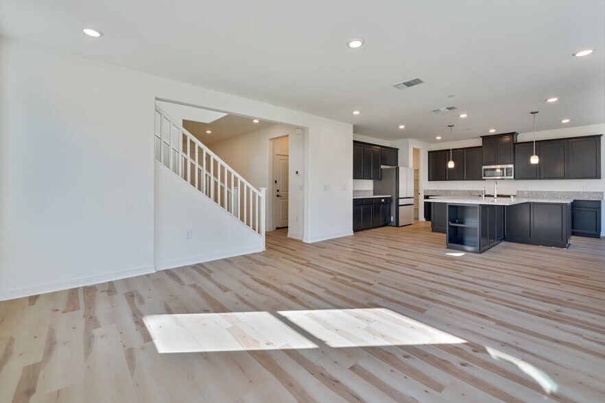 Building Photo - 4522 Drowsy Water Way