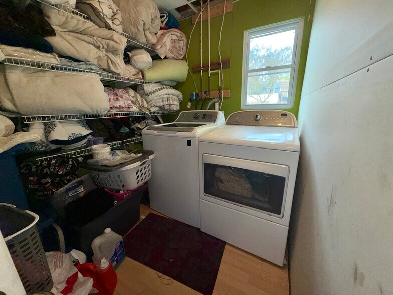 Building Photo - 7724 Acrocomia Dr