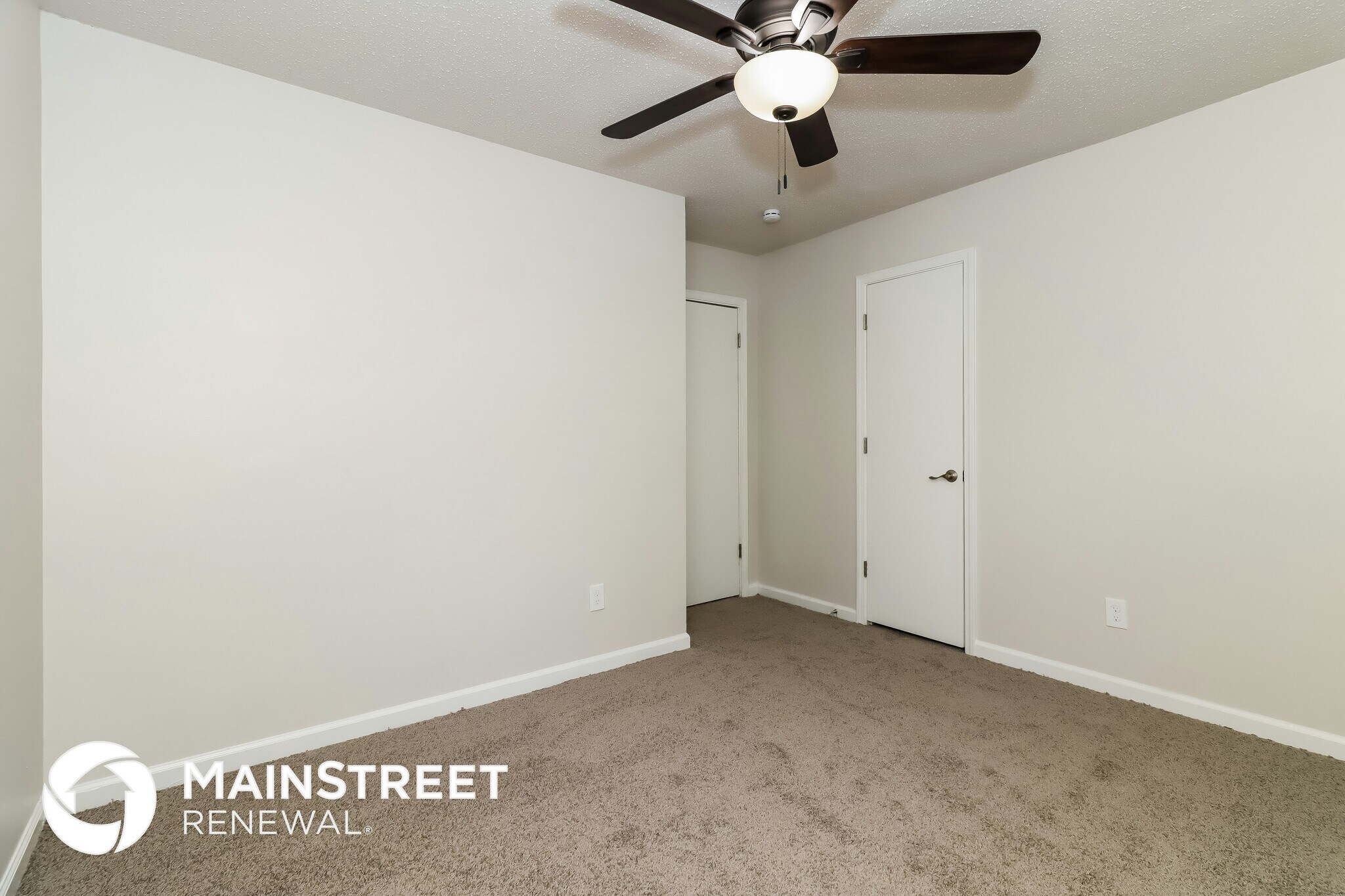 Building Photo - 41 Valley Dr