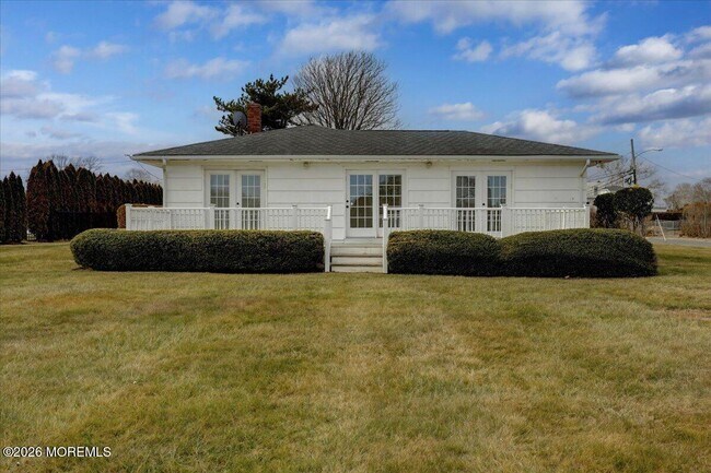 Building Photo - 8 Pullman Ave