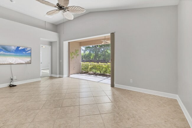 Building Photo - 2228 Terracina Dr