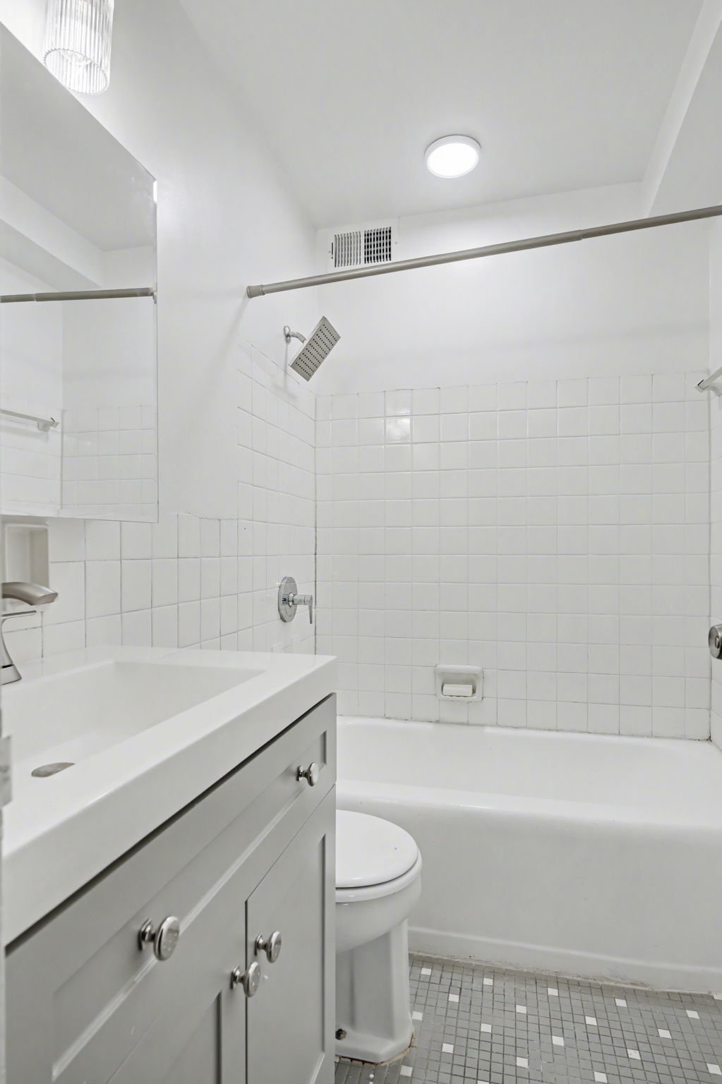 Building Photo - 3950 N Lake Shore Dr