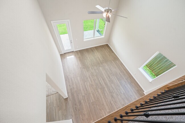 Building Photo - 721 Ocean Palms Dr