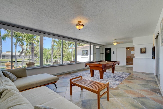 Building Photo - 107 Jamaica Dr