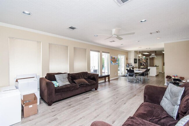 Building Photo - 7719 Apache Plume Dr