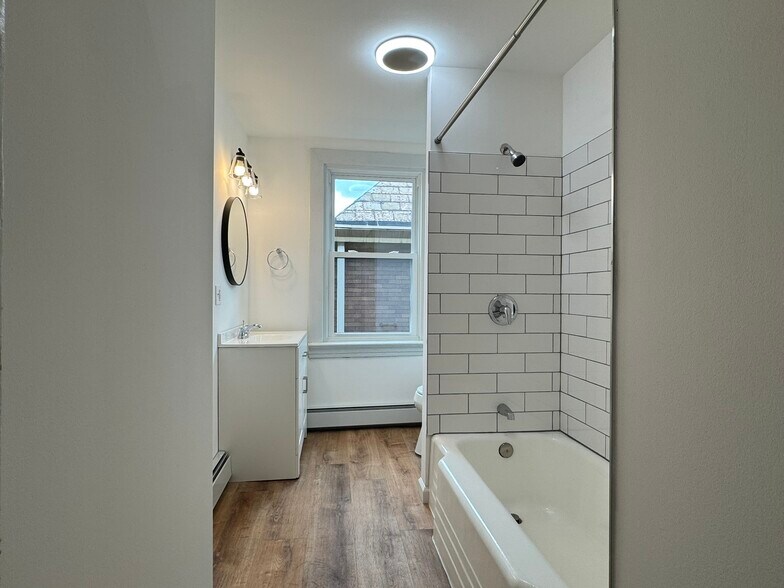 Building Photo - 23 Howard St