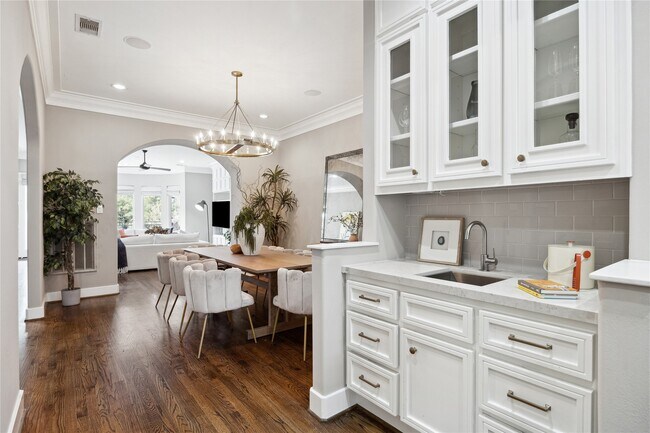 Building Photo - 6310 Taggart St