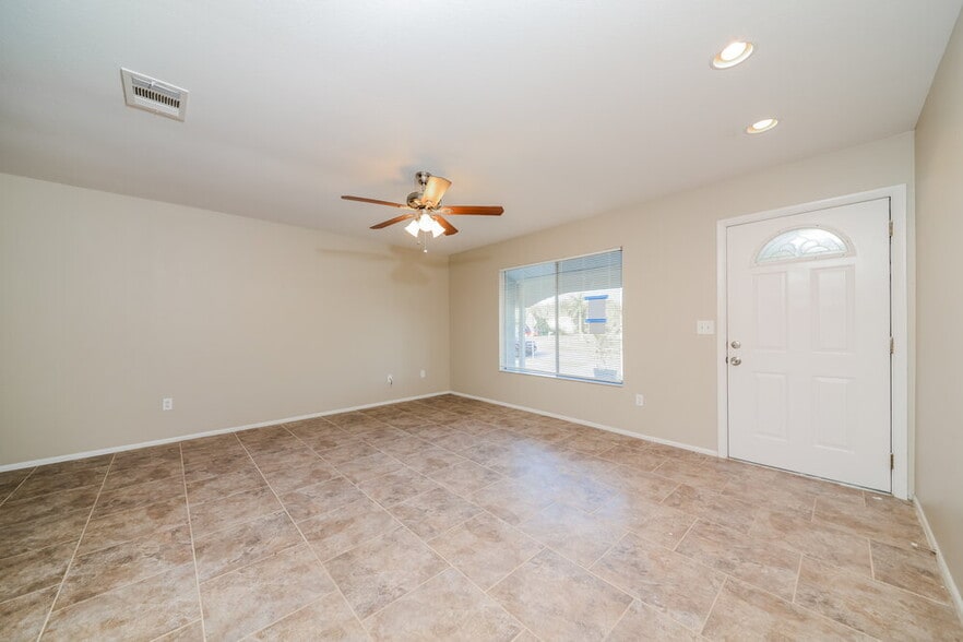 Building Photo - 5192 Cambay St