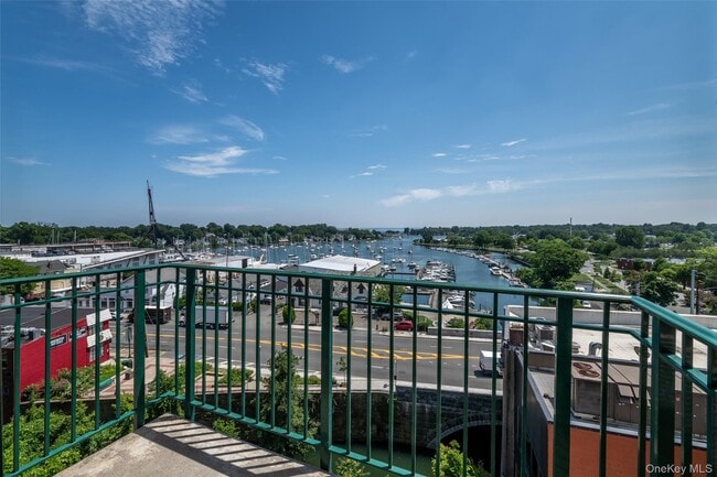 Building Photo - 123 Mamaroneck Ave
