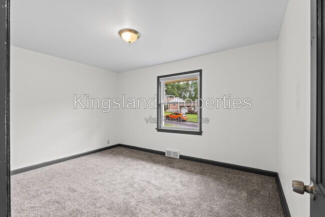 Building Photo - 9169 Newby St