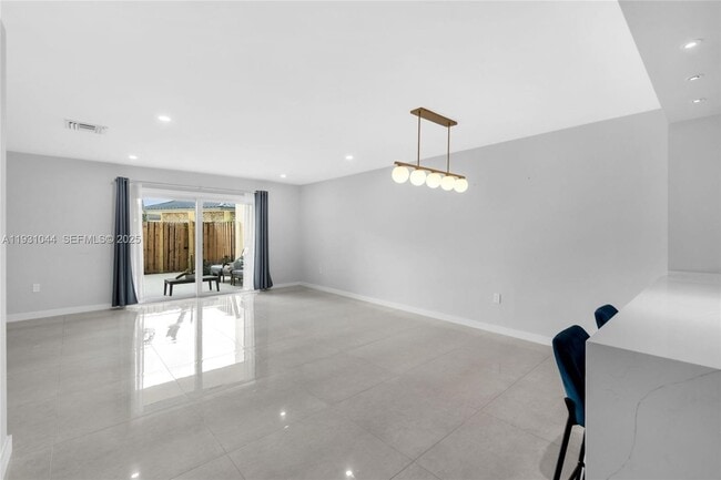 Building Photo - 8443 SW 137th Ave