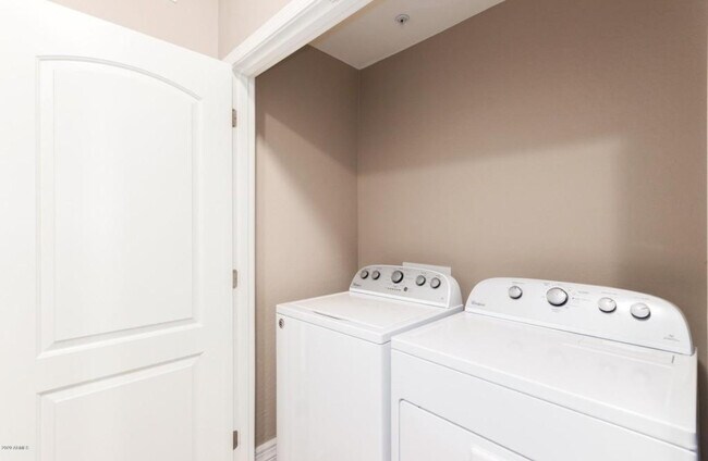 Full Size Washer and Dryer - 2821 S Skyline