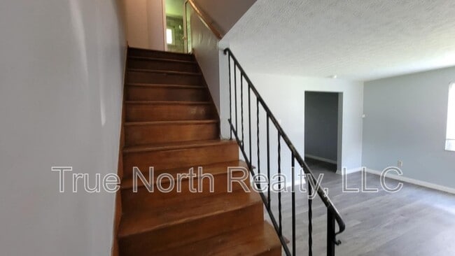 Building Photo - 1608 Smith Rd