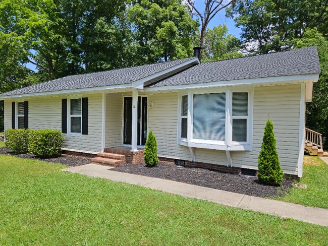 Building Photo - 3 Chanter Ct