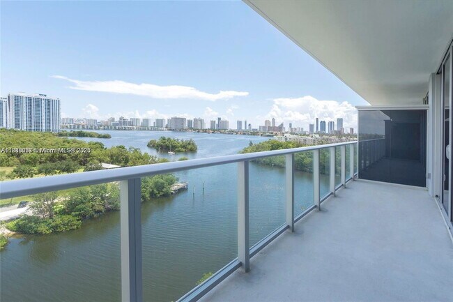 Building Photo - 16385 Biscayne Blvd
