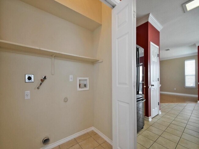 Building Photo - 11413 Dog Leg Dr