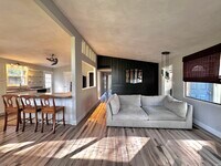 Building Photo - 7102 Woodhue Ln