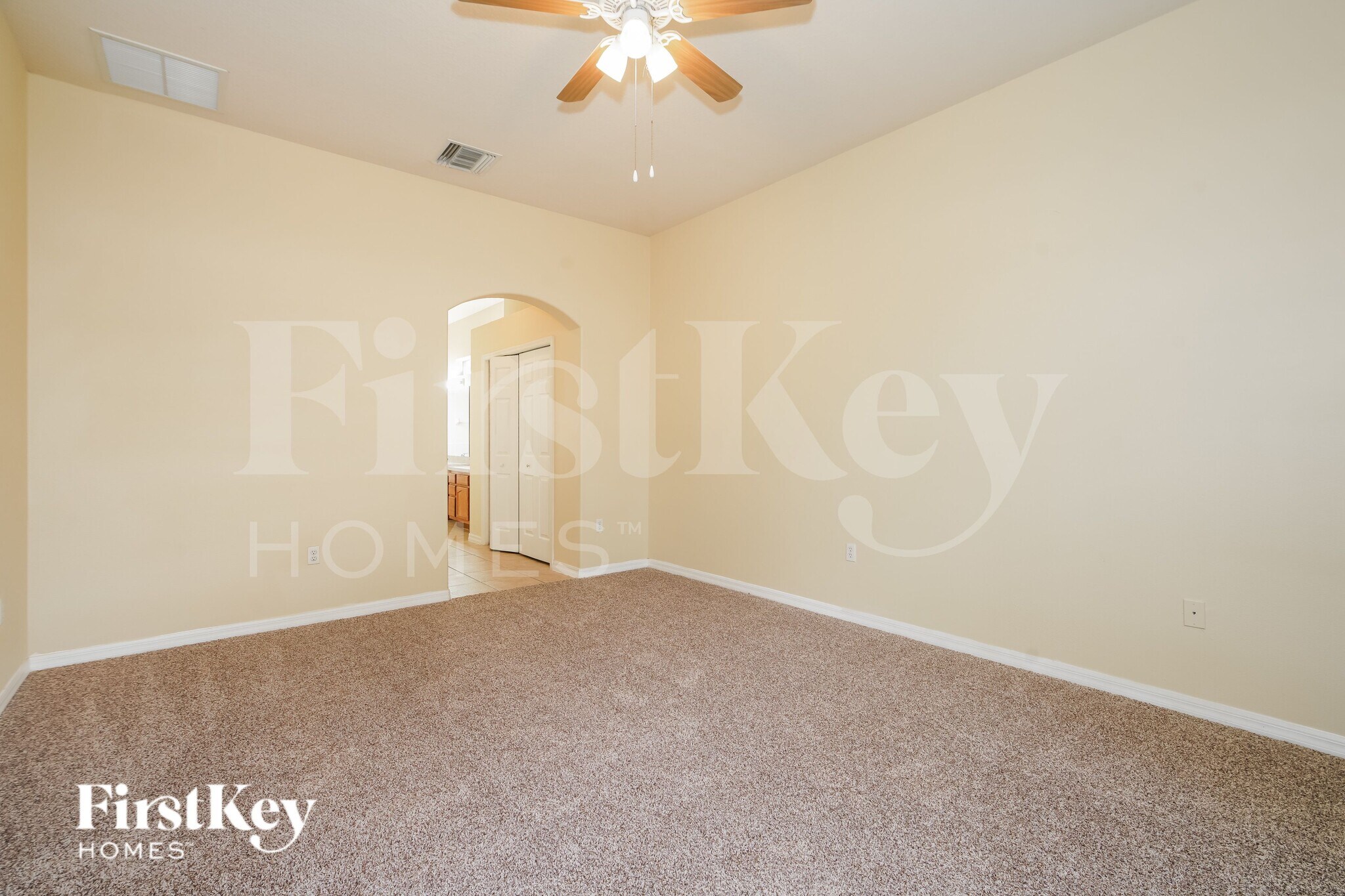 Building Photo - 4693 Huron Bay Cir