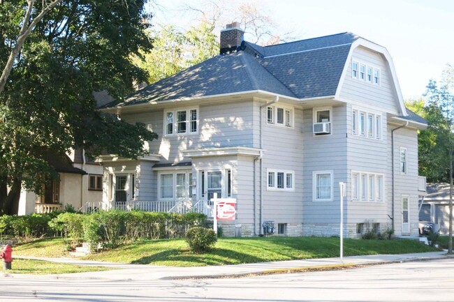 Building Photo - Frederick house