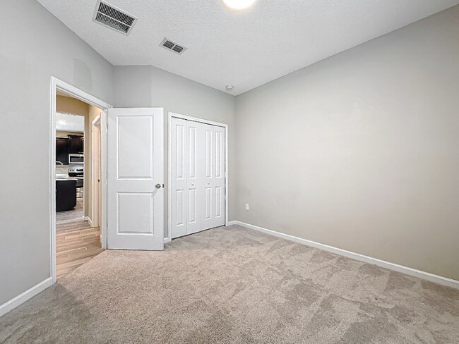 Building Photo - 9504 Lovage Ln