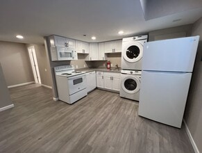 Building Photo - 3 Bed 1 Bath in Denver's Elyria Swansea Neighborhood