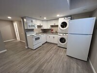 Building Photo - 3 Bed 1 Bath in Denver's Elyria Swansea Neighborhood