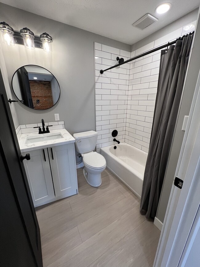 Building Photo - Jones Building