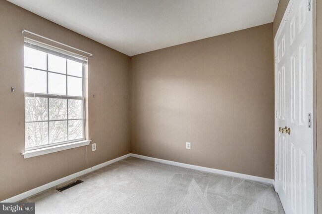 Building Photo - 6352 Dakine Cir