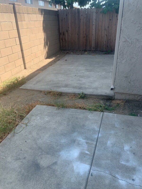 Building Photo - 7042 Fenway Dr