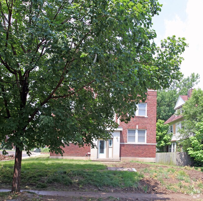 Building Photo - 2834 Harrison St