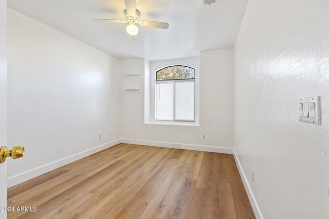 Building Photo - 7223 E Kramer St