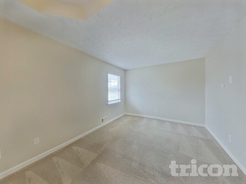 Building Photo - 514 Trinity Tr