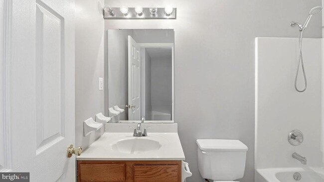 Building Photo - 14101 Kathleen Ln