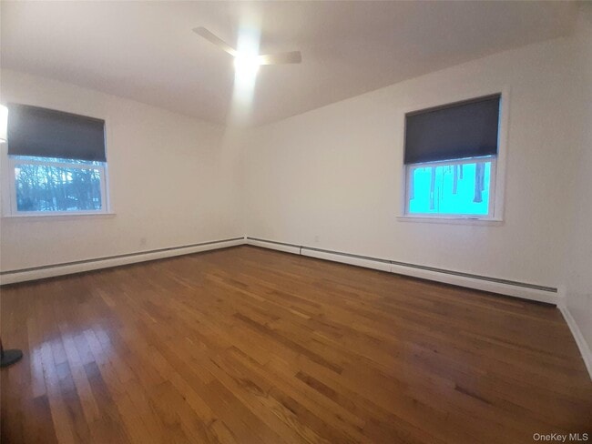 Building Photo - 180 Sylvan Lake Rd