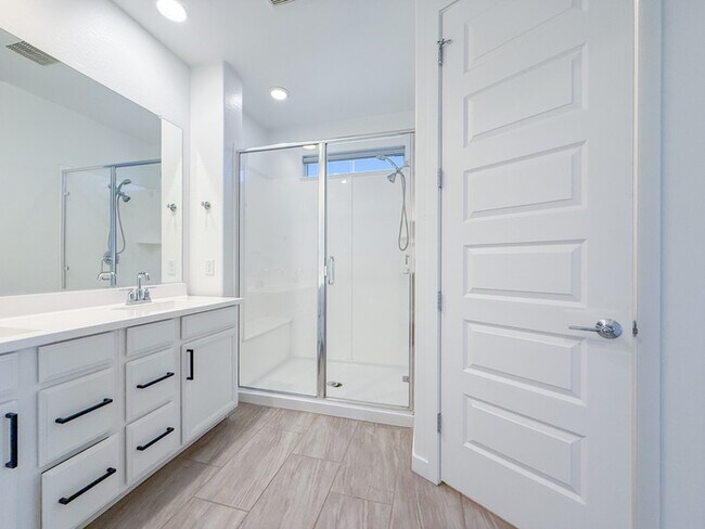 Building Photo - 3811 S 64th Dr