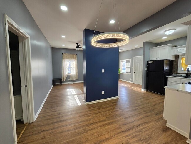 Building Photo - 1047 Ralston St