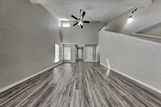 Building Photo - 13202 Ravensway Dr