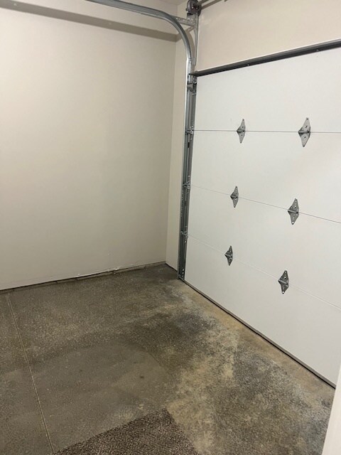 Building Photo - 322 Park St