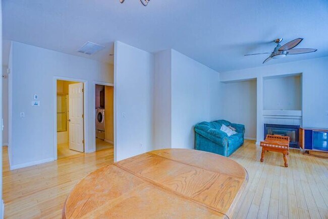 Building Photo - BEAUTIFUL FOUR BEDROOM HOME IN EAST COUNTY