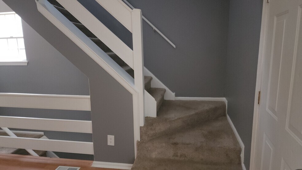 Building Photo - 4780 Summersweet Dr