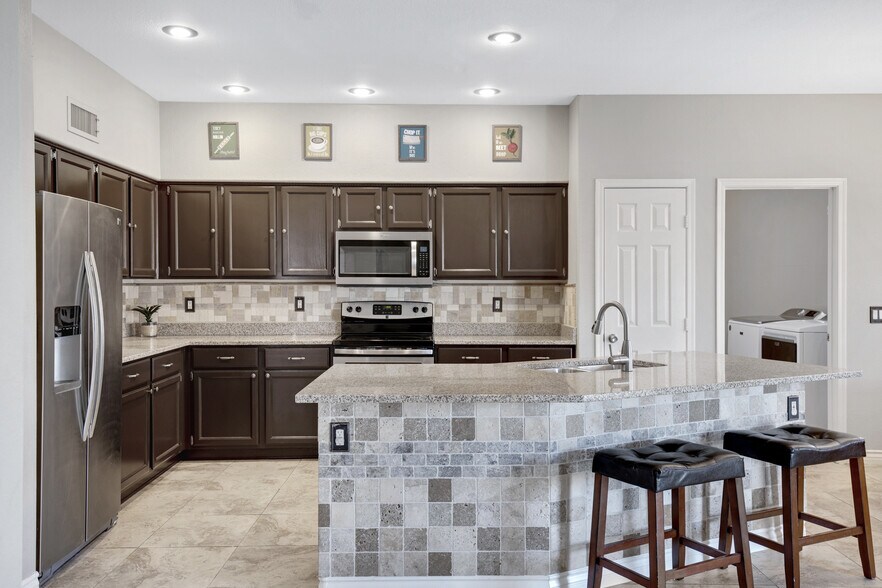 Building Photo - 1822 S 39TH ST UNIT 38
