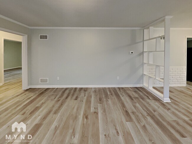 Building Photo - 3996 Mountain Terrace St