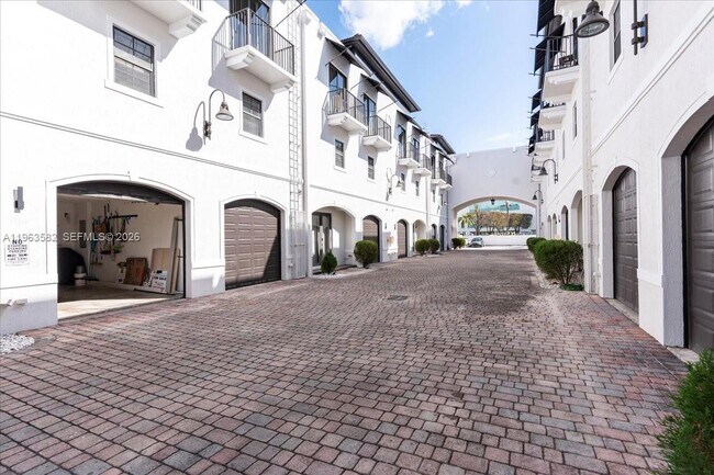 Building Photo - 7743 SW 99th St