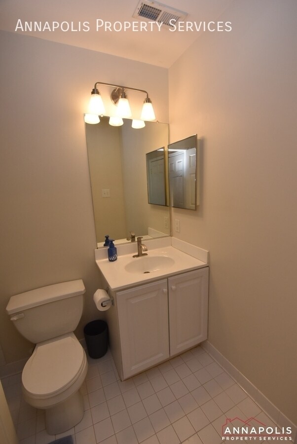 Building Photo - 2604 Running Wolf Trail
