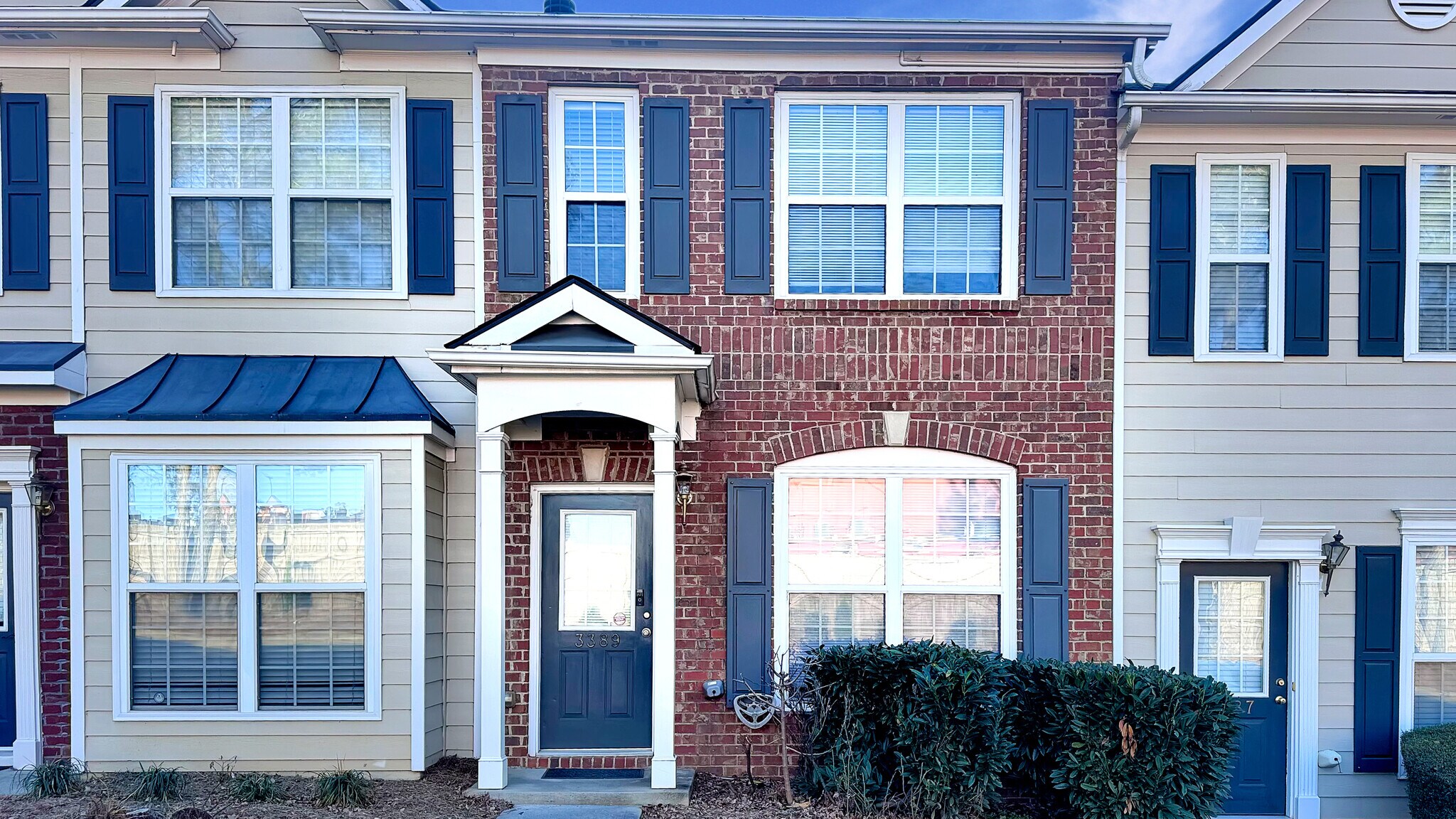 Building Photo - 3389 Hidden Cove Cir